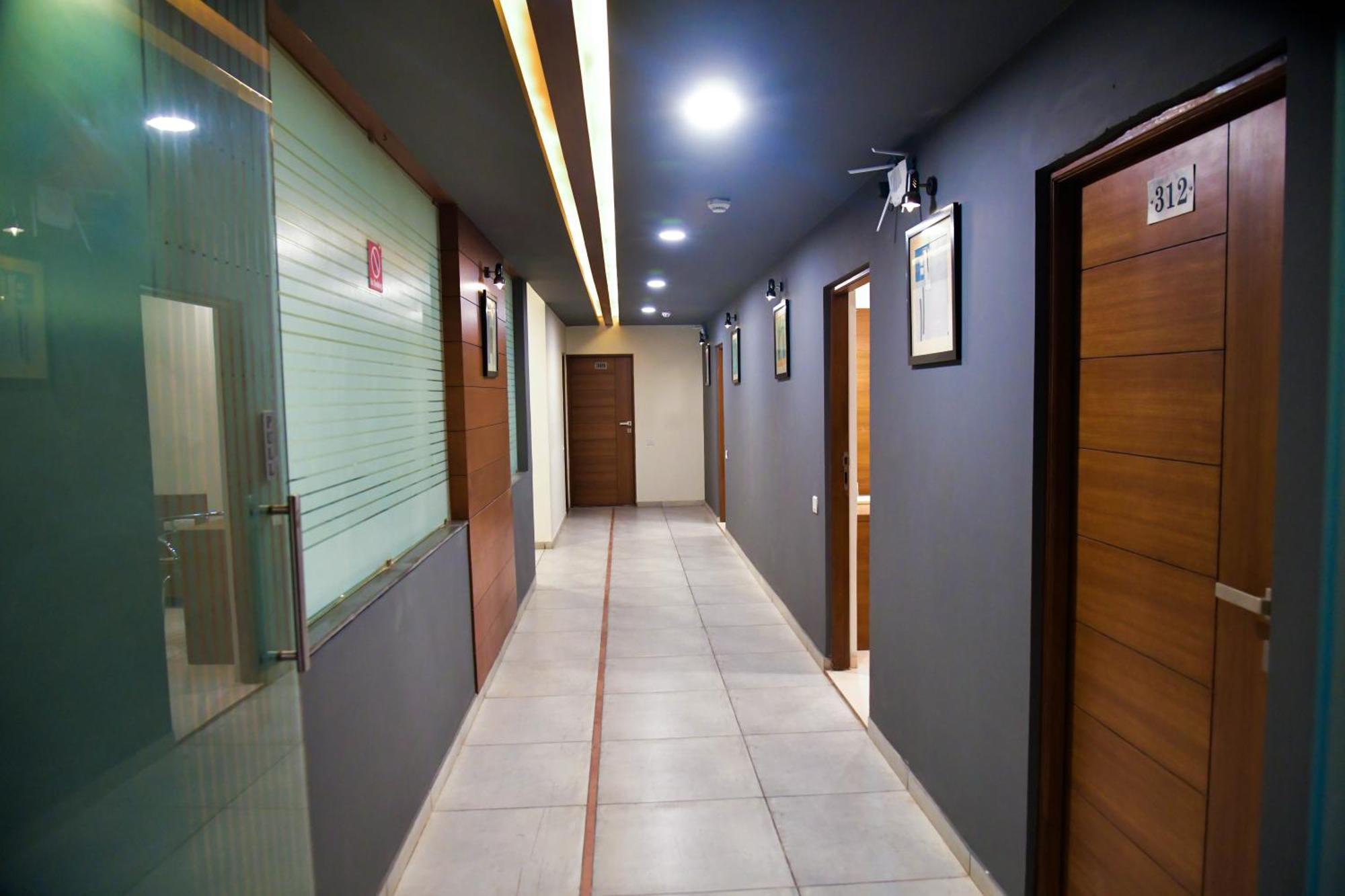 Hotel Ashooka Inn Gandhinagar Ngoại thất bức ảnh