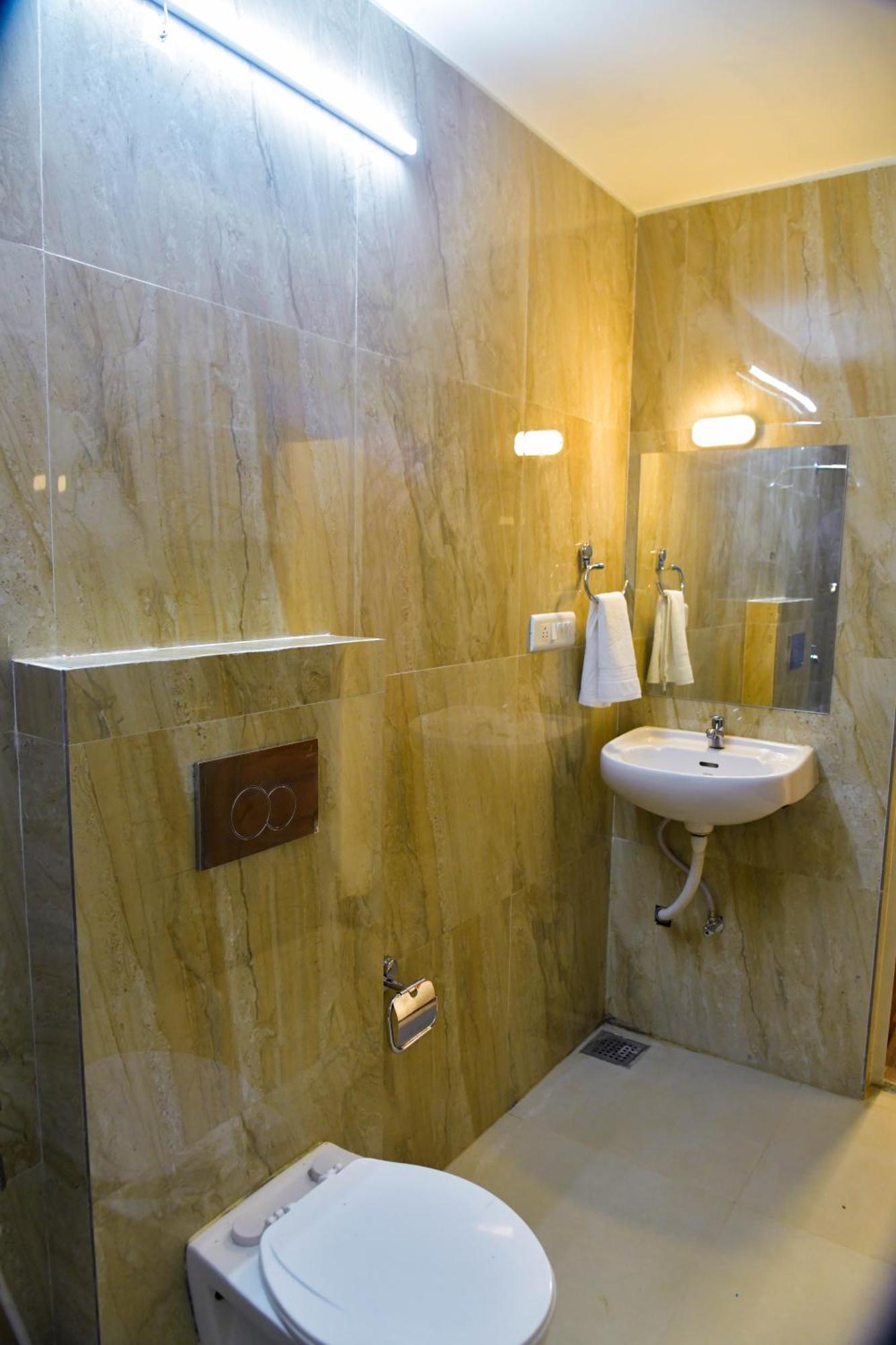 Hotel Ashooka Inn Gandhinagar Ngoại thất bức ảnh
