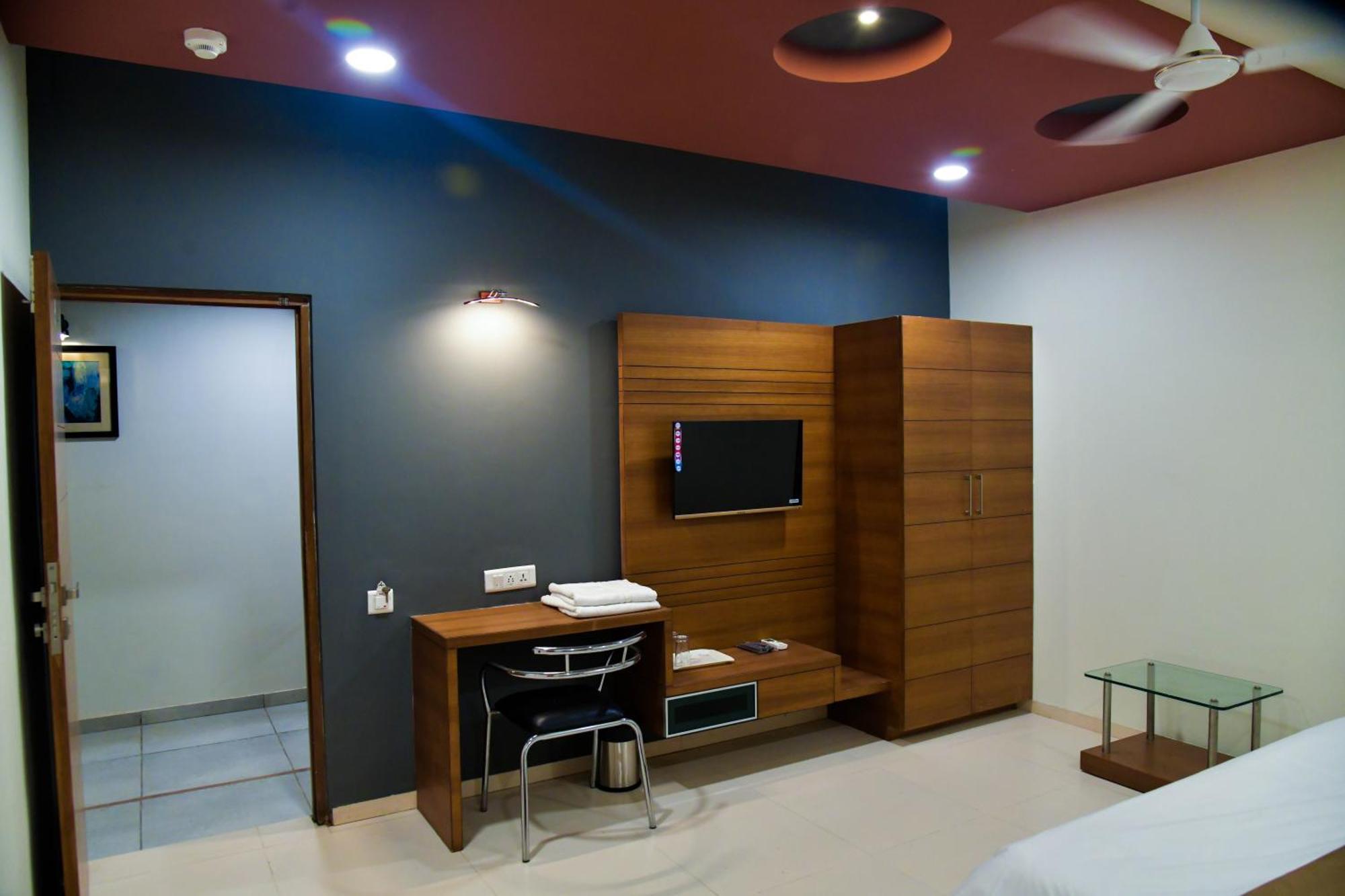 Hotel Ashooka Inn Gandhinagar Ngoại thất bức ảnh