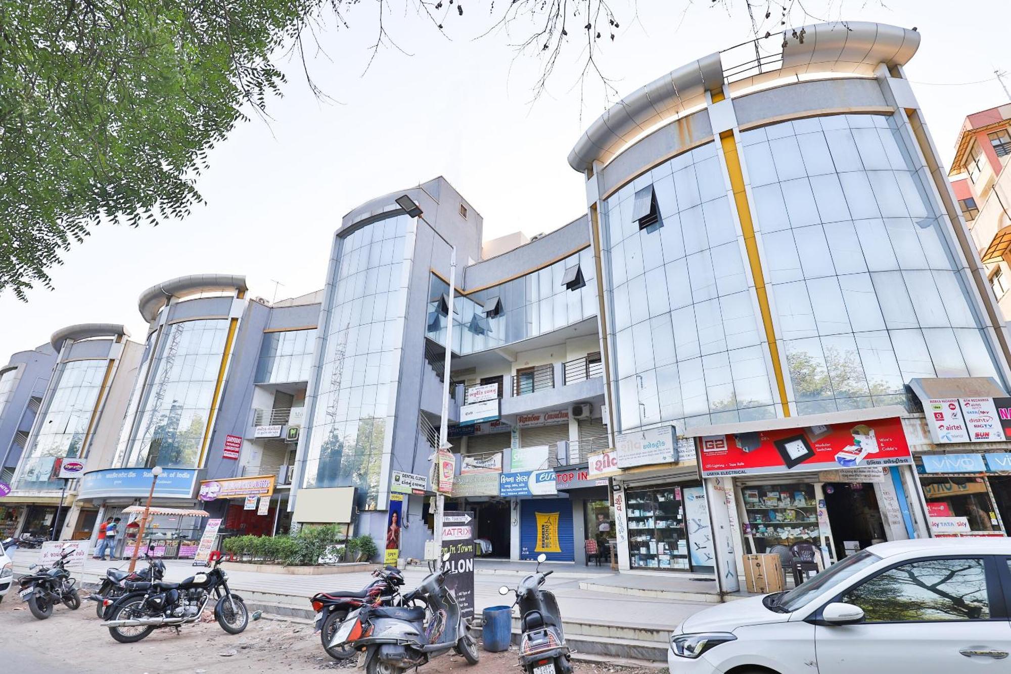 Hotel Ashooka Inn Gandhinagar Ngoại thất bức ảnh