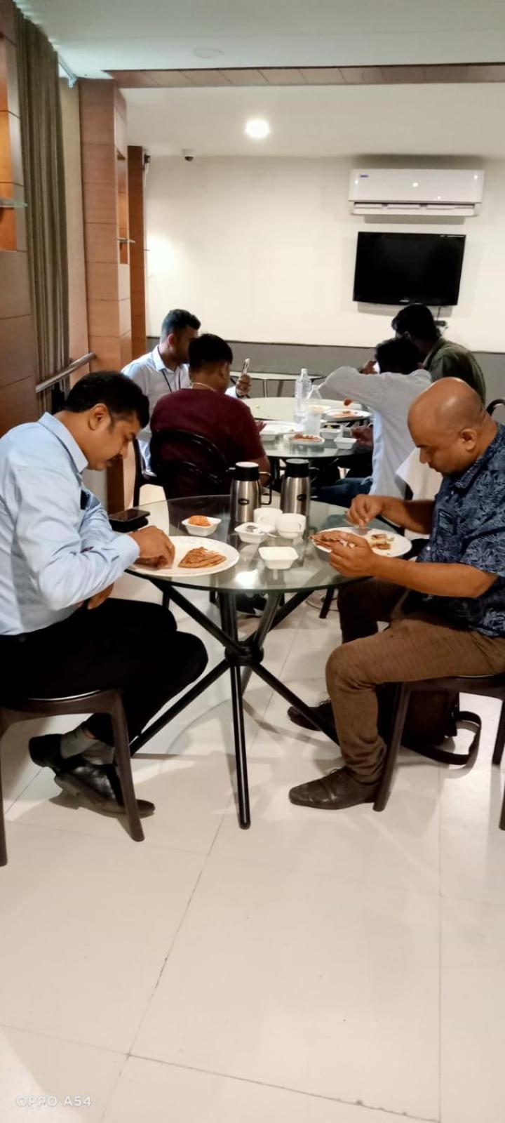Hotel Ashooka Inn Gandhinagar Ngoại thất bức ảnh
